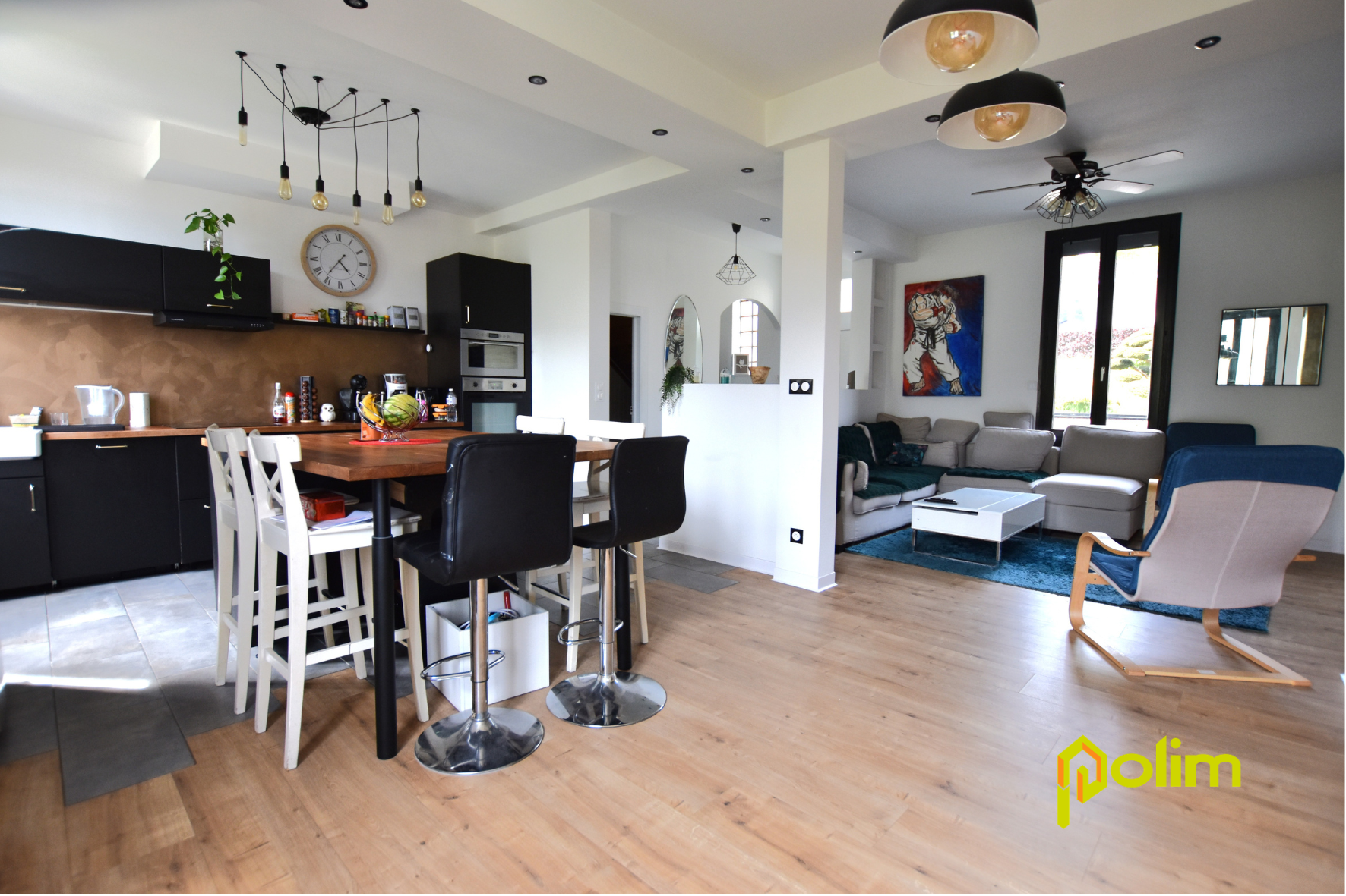A 2 min de l'accès A31 charmante maison de 115m2.